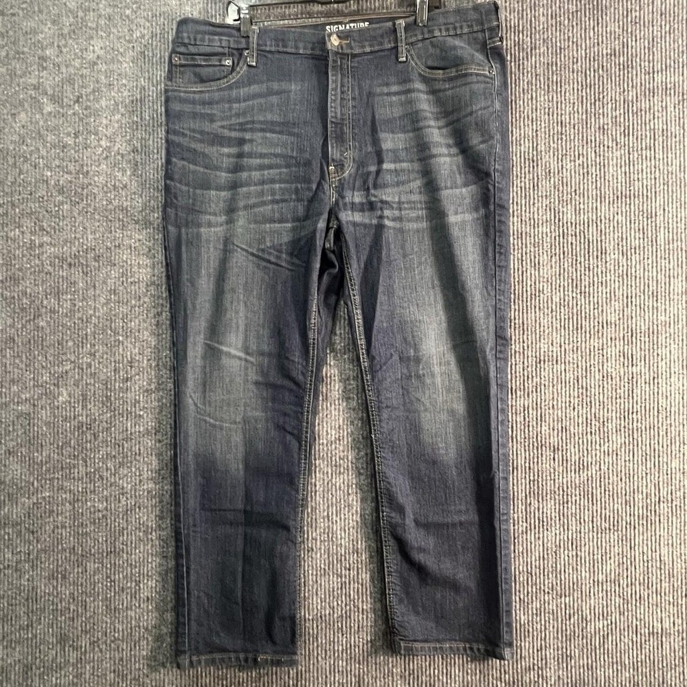 Signiture by Levi Strauss Co. S67 Athletic mens Jeans 42x30 Blue